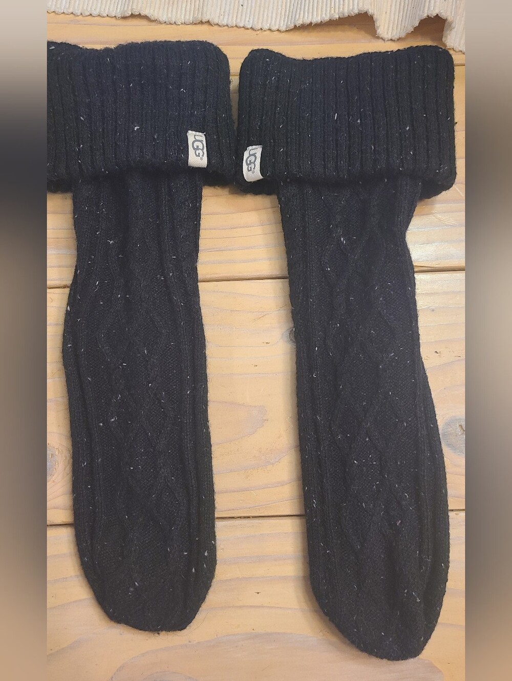 UGG Black Ribbed Socks With Cuff - Picture 5 of 5